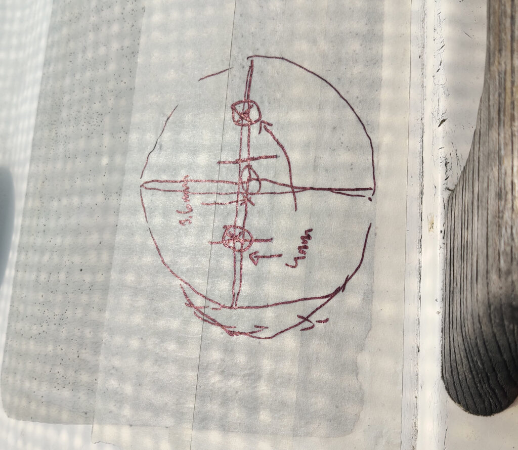 Maalarinteippiin piirretty kuva asennuskohdasta