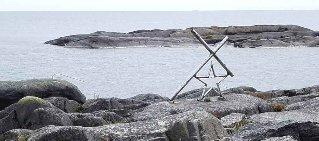 Risti ja tähti -muistomerkki