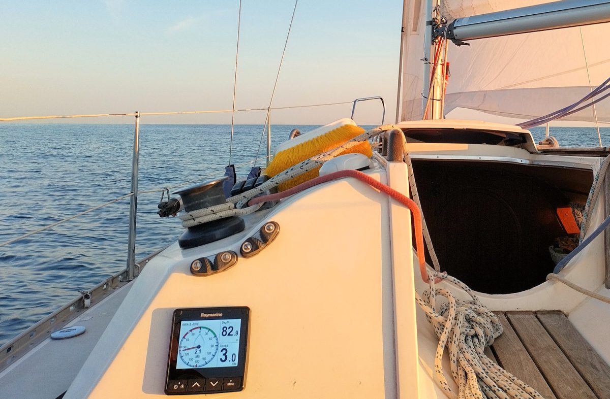 RAYMARINE i70 järjestelmäpaketin asennus